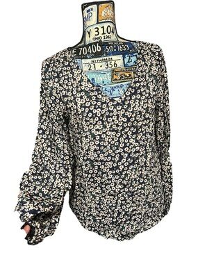 Cottage Core Granny Core Ditsy Floral Daisy Print V Neck Long Sleeve Blouse Sz S